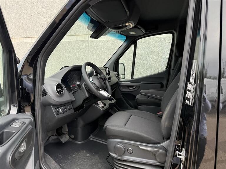 Mercedes-Benz Sprinter 317