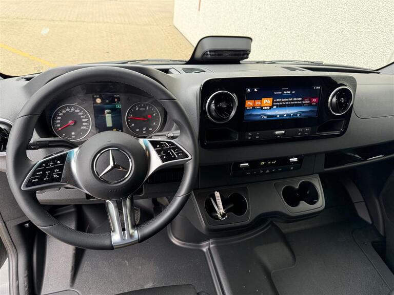 Mercedes-Benz Sprinter 317