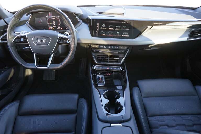 Audi e-tron GT