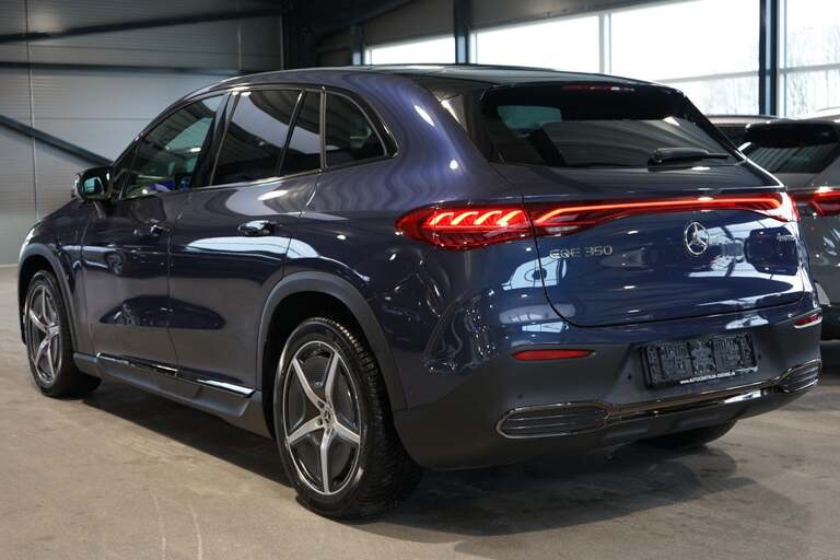 Mercedes EQE350 SUV