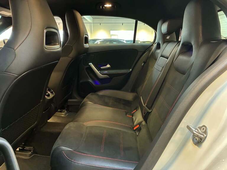 Mercedes A200