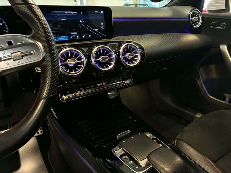 Mercedes A200
