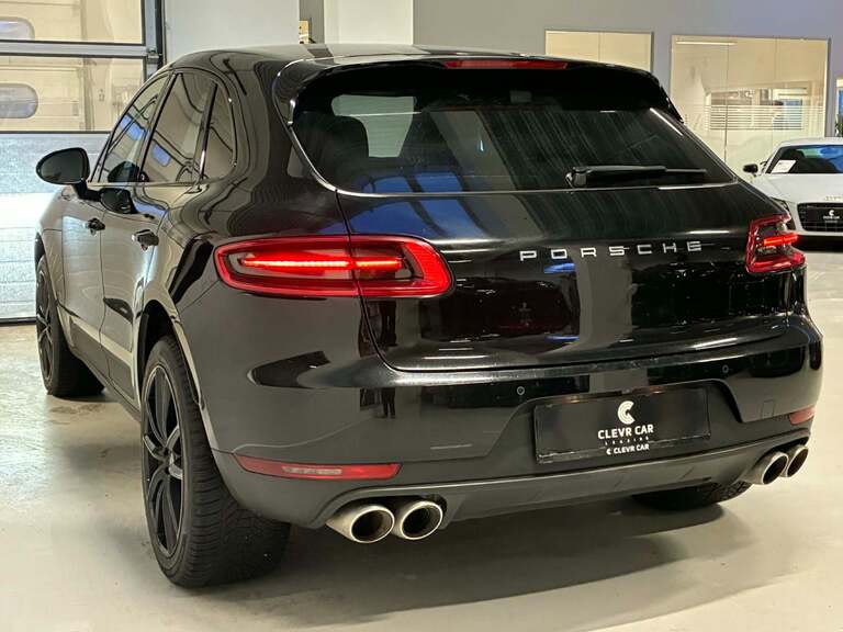 Porsche Macan S