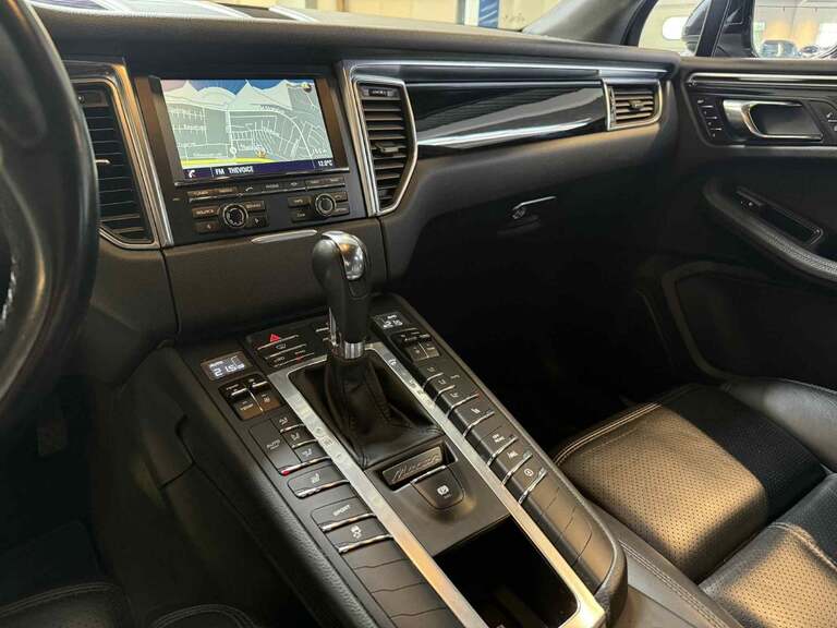 Porsche Macan S