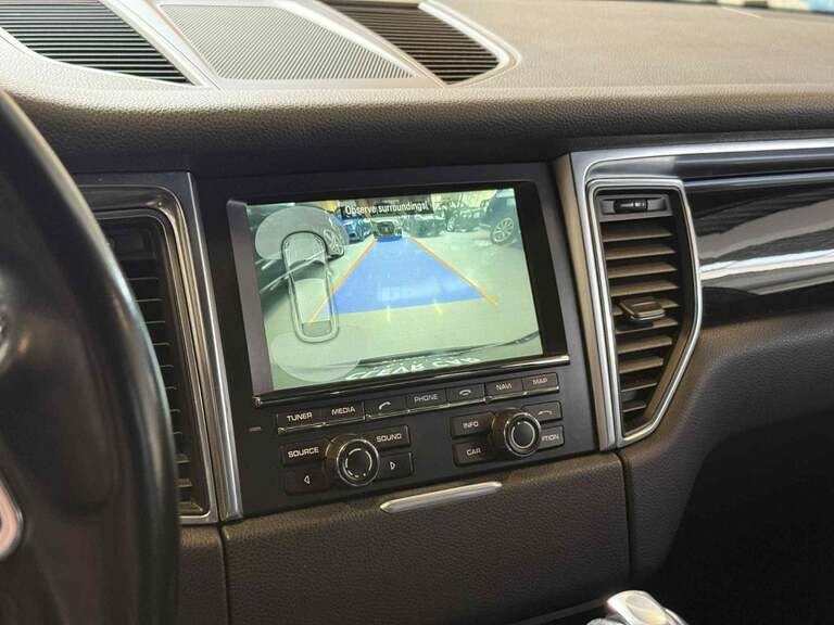 Porsche Macan S