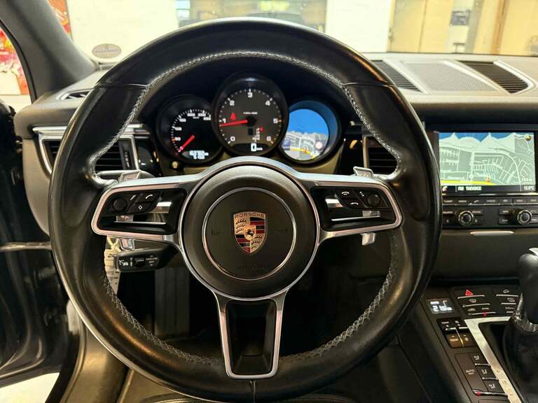 Porsche Macan S
