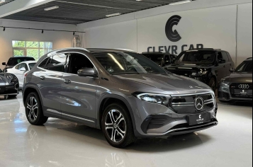 Mercedes EQA250