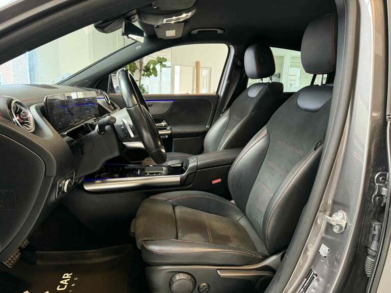 Mercedes EQA250