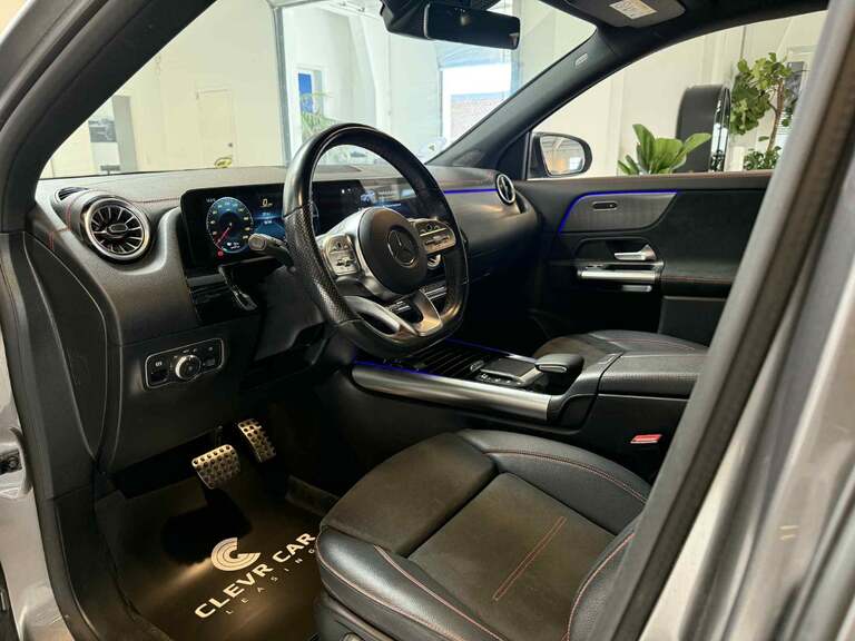 Mercedes EQA250