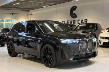 BMW iX