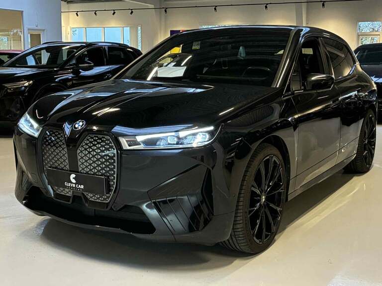 BMW iX