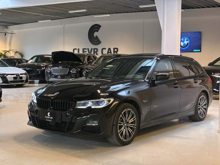 BMW 330e