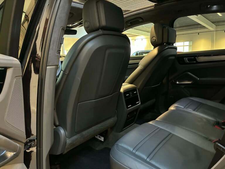 Porsche Cayenne Turbo