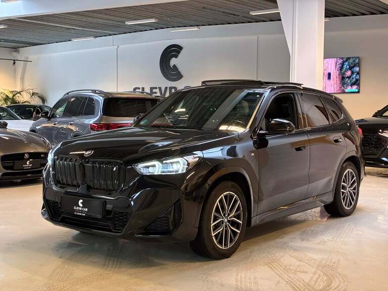BMW iX1