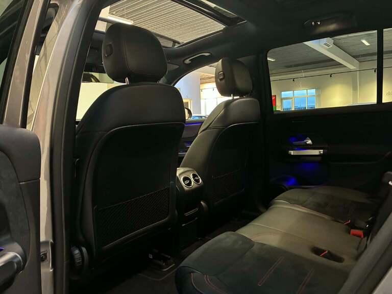Mercedes EQB300