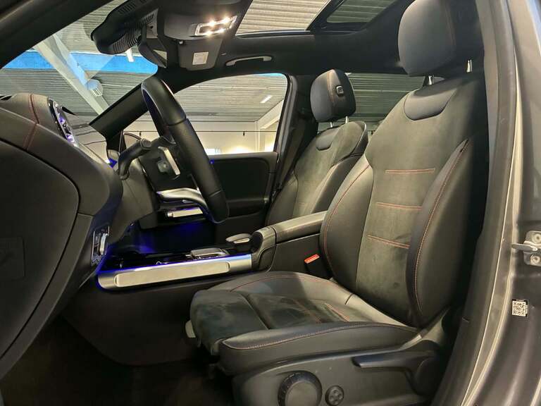 Mercedes EQB300