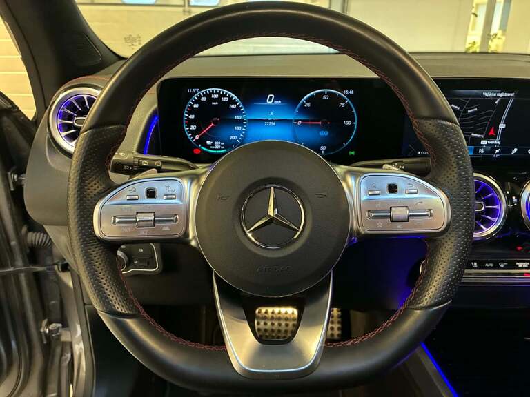 Mercedes EQB300