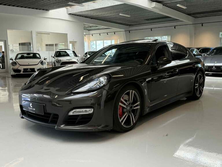 Porsche Panamera GTS