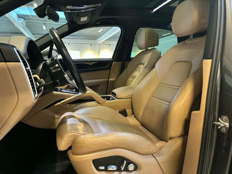 Porsche Cayenne S