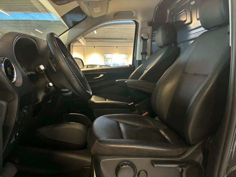 Mercedes Vito 114