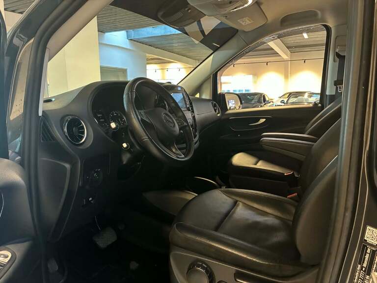 Mercedes Vito 114