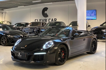 Porsche 911 Carrera 4 GTS