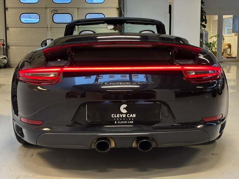 Porsche 911 Carrera 4 GTS