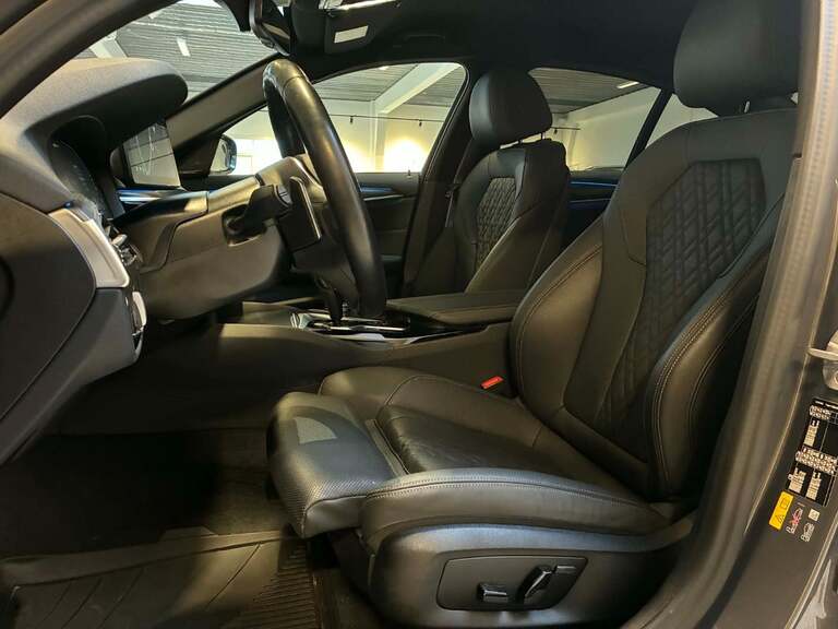 BMW 530e