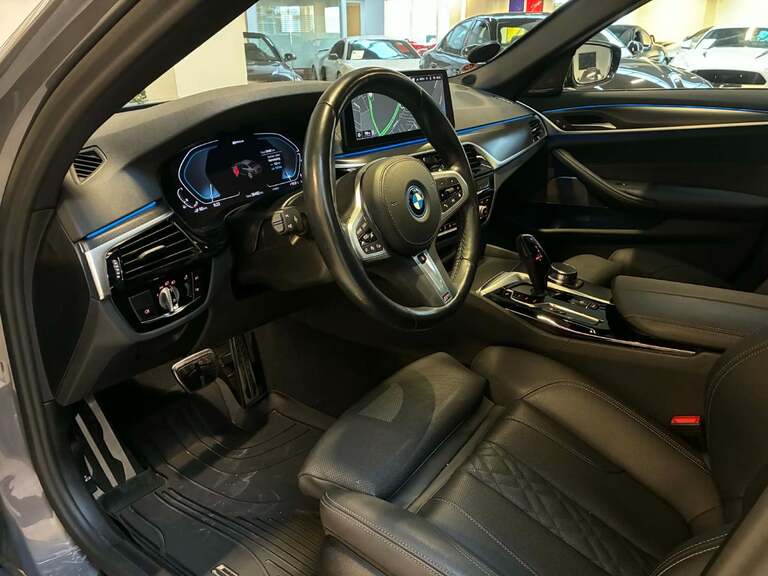 BMW 530e