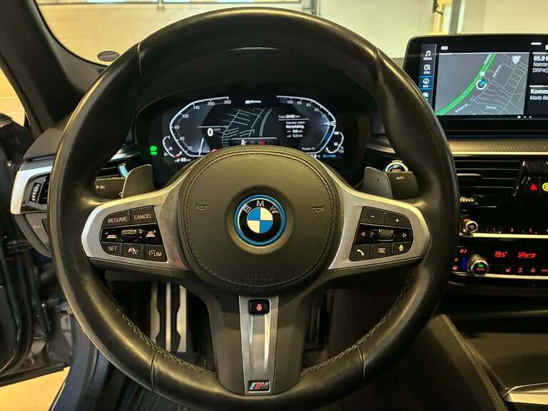 BMW 530e