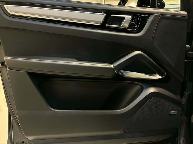 Porsche Cayenne Turbo