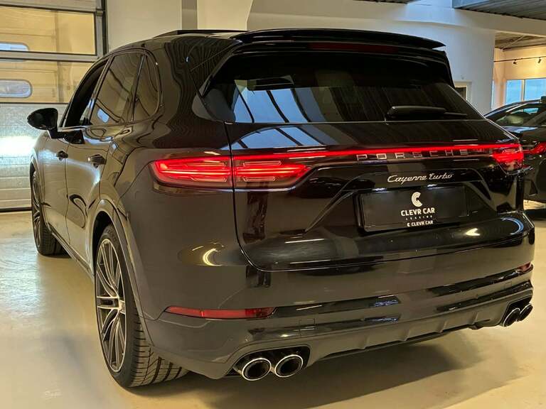 Porsche Cayenne Turbo