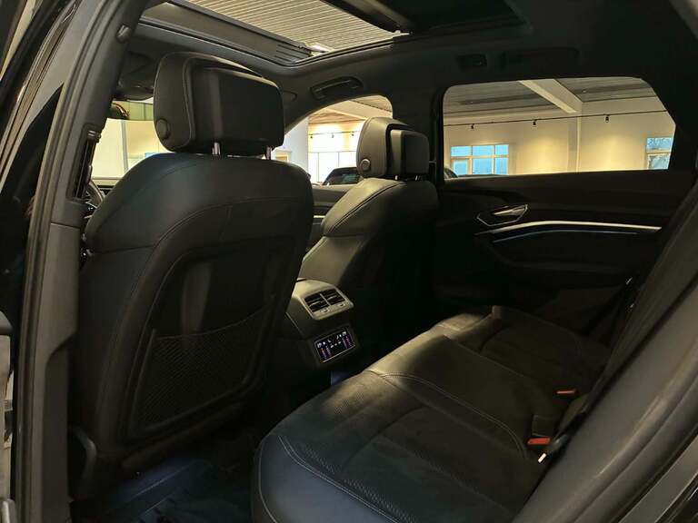 Audi e-tron S