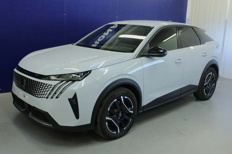Peugeot e-3008
