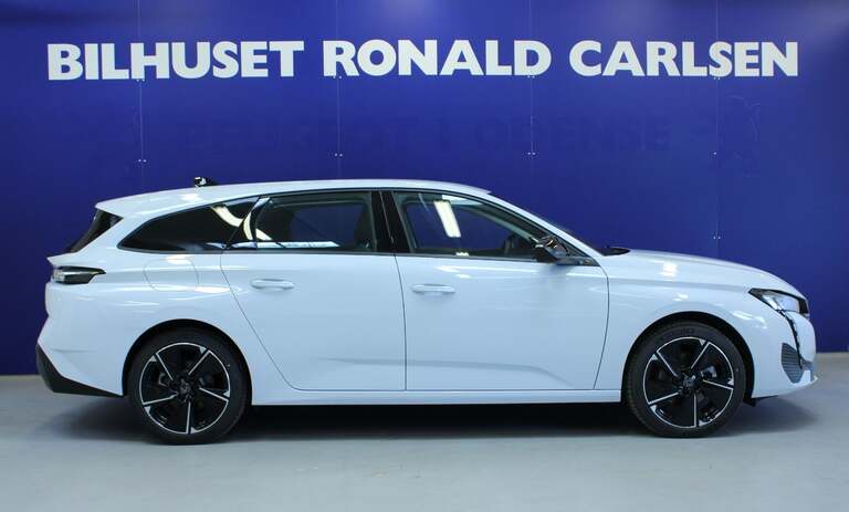 Peugeot e-308