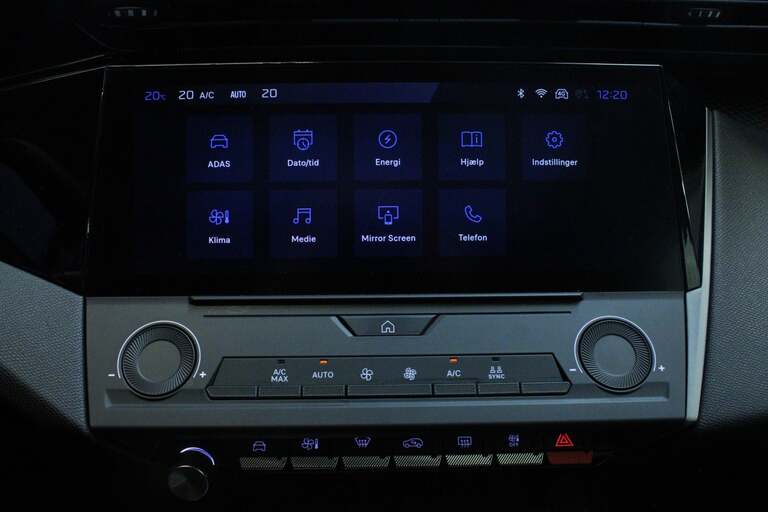 Peugeot e-308