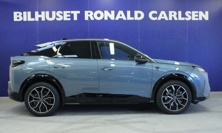 Peugeot e-3008
