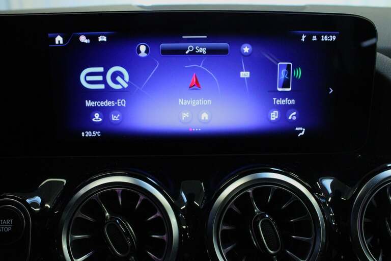 Mercedes EQA300