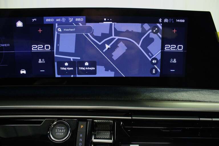 Peugeot e-5008