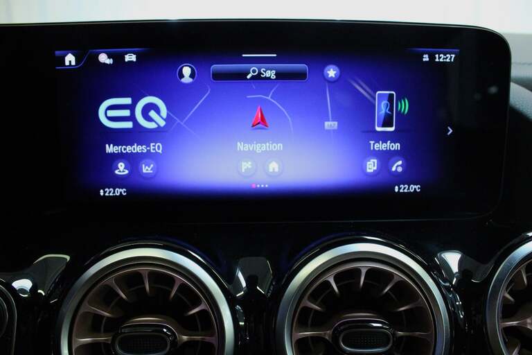 Mercedes EQA300