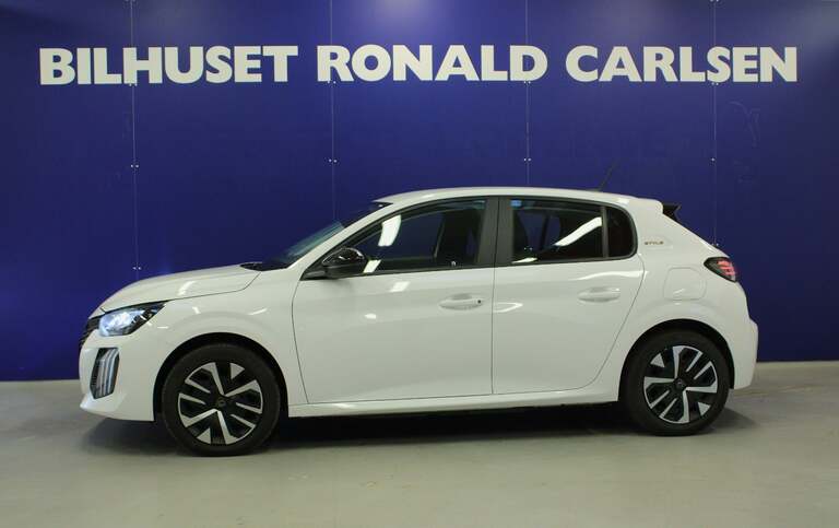 Peugeot e-208