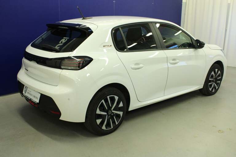 Peugeot e-208