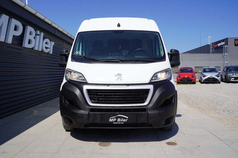 Peugeot Boxer 335