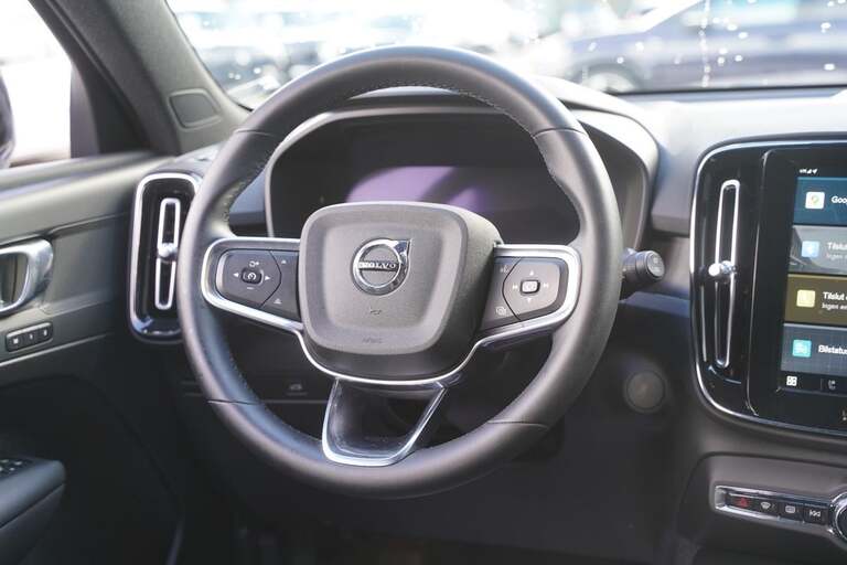 Volvo EX40