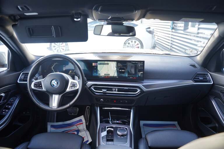 BMW 320e