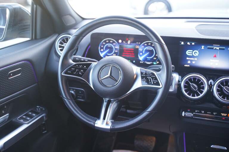 Mercedes EQB250+