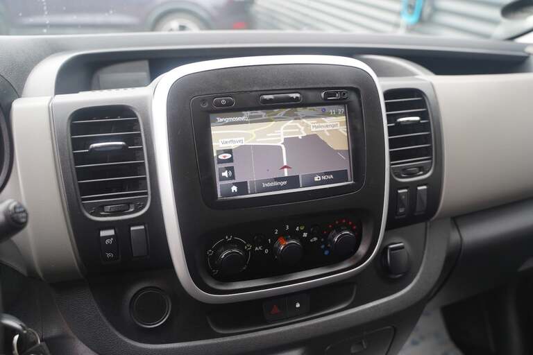 Renault Trafic T29