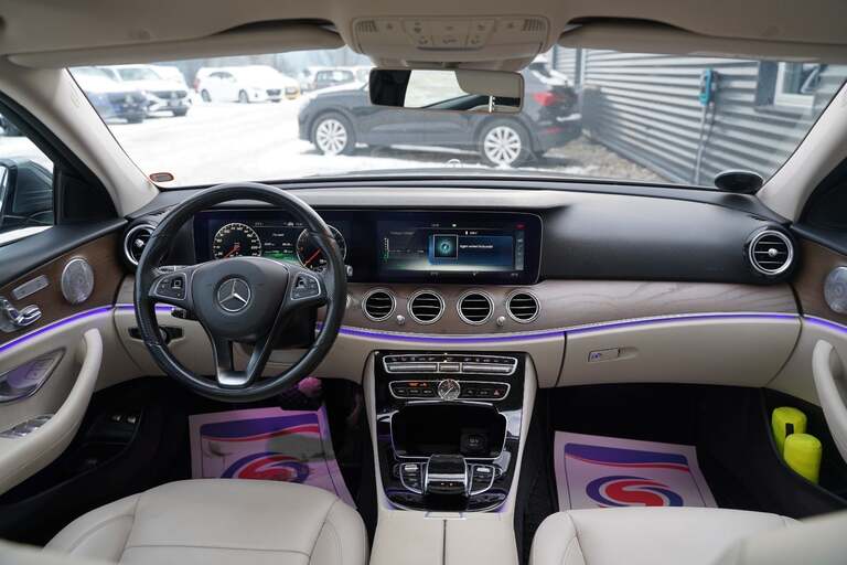 Mercedes E350 e