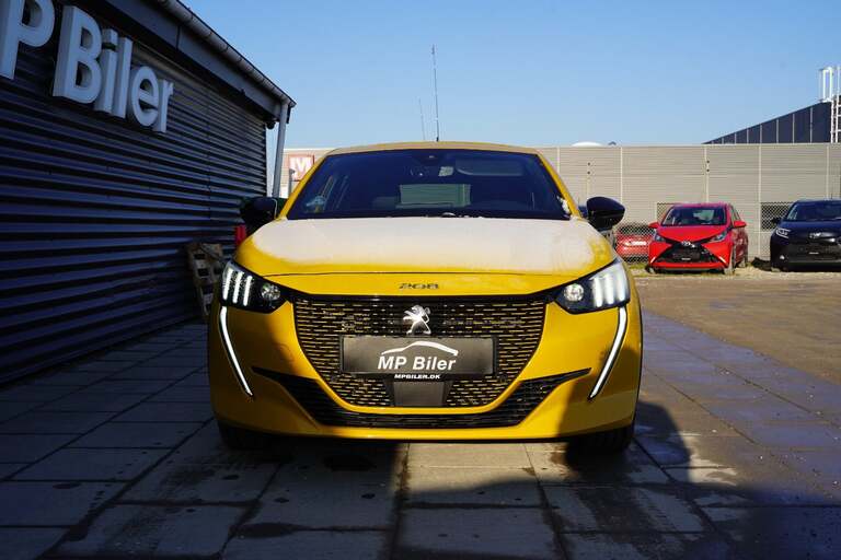 Peugeot e-208