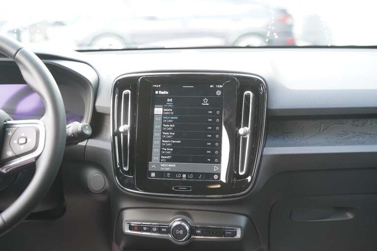 Volvo EX40